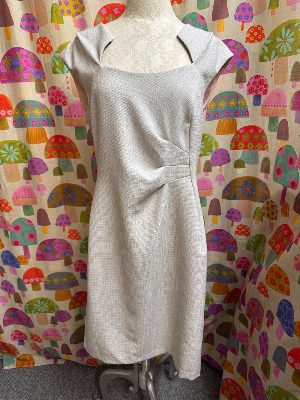 Connected Apparel Sleeveless Dress. Size 12